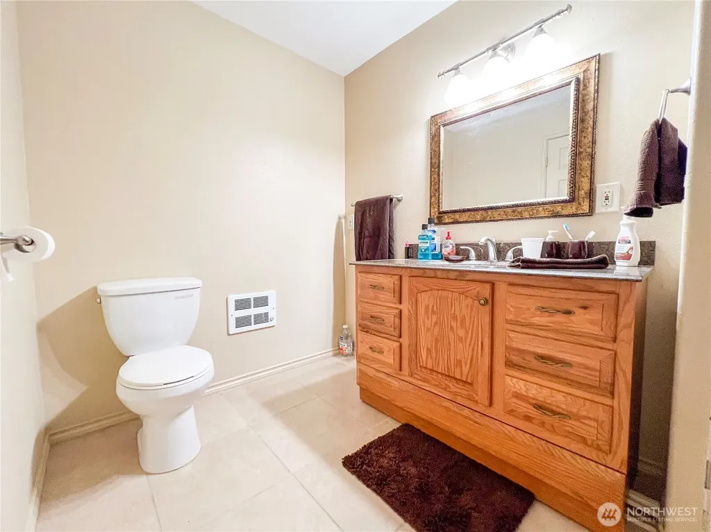 333 Bonaparte Lake Road Tonasket WA 98859