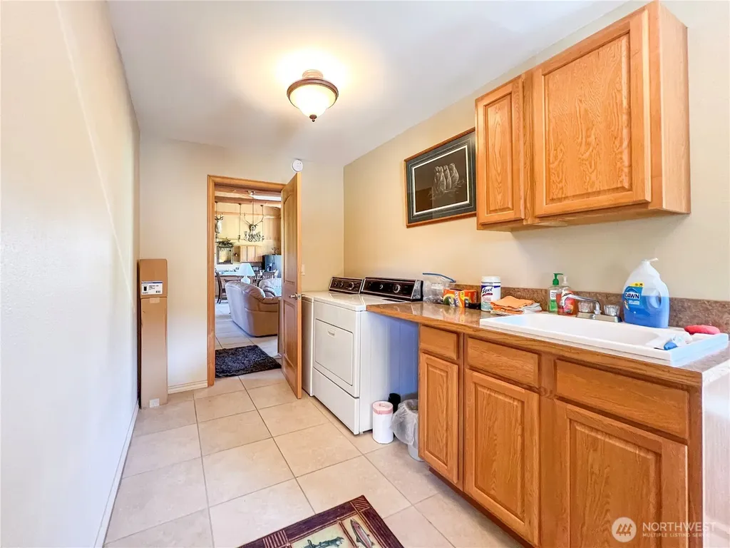 333 Bonaparte Lake Road Tonasket WA 98859