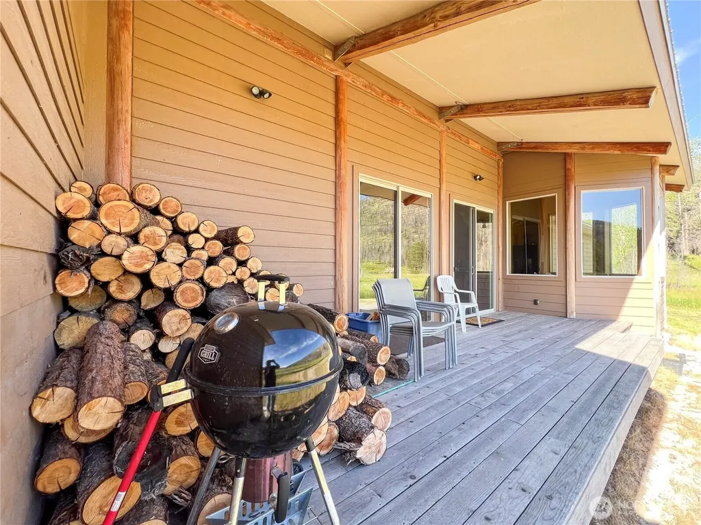 333 Bonaparte Lake Road Tonasket WA 98859