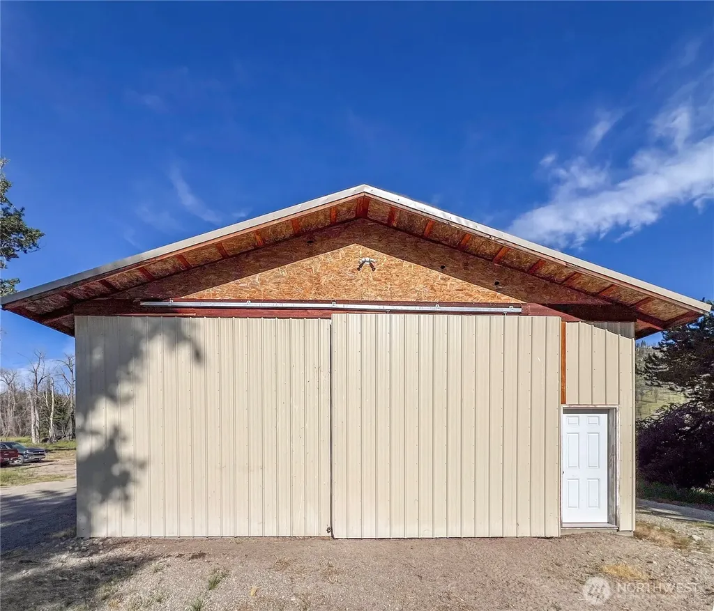 333 Bonaparte Lake Road Tonasket WA 98859