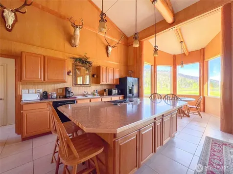 333 Bonaparte Lake Road Tonasket WA 98859