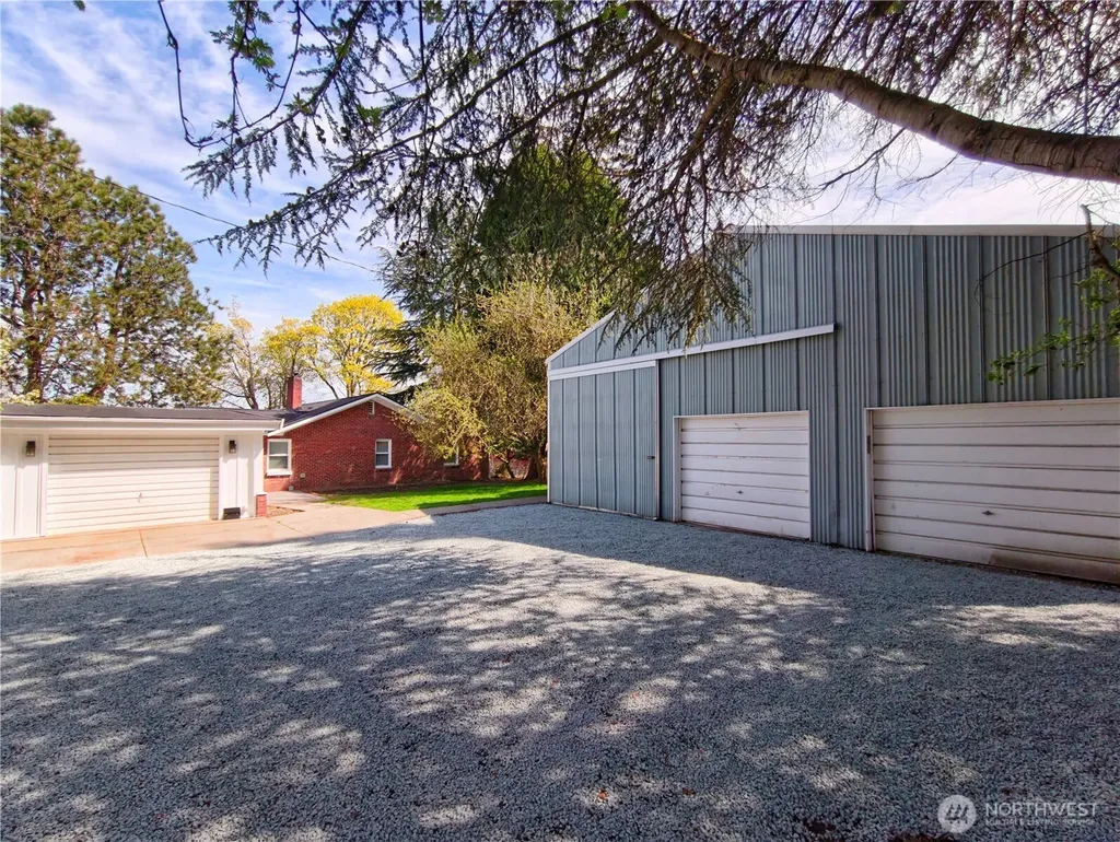 6513 Spencer Lane Clinton WA 98236