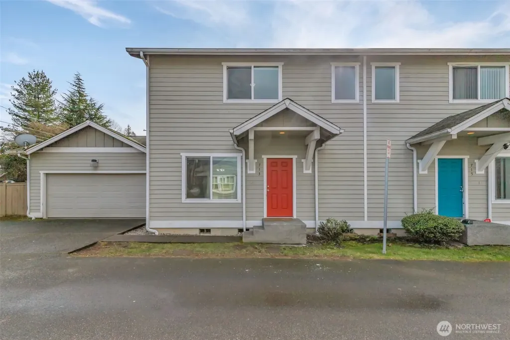 713 3rd Avenue S Kent WA 98032