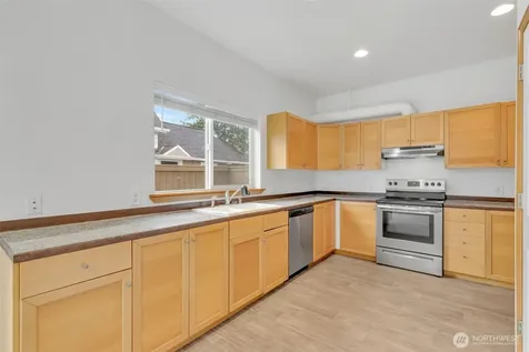 713 3rd Avenue S Kent WA 98032