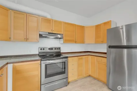 713 3rd Avenue S Kent WA 98032