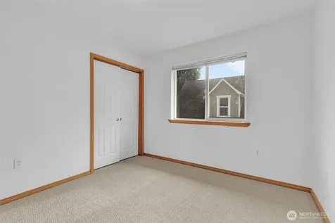 713 3rd Avenue S Kent WA 98032