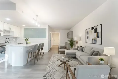 76 Cedar Street Seattle WA 98121