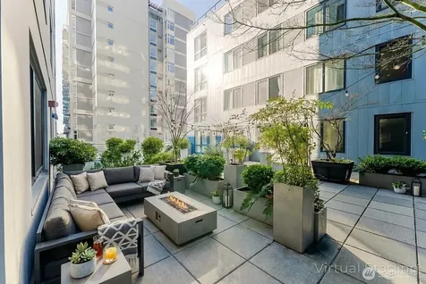76 Cedar Street Seattle WA 98121
