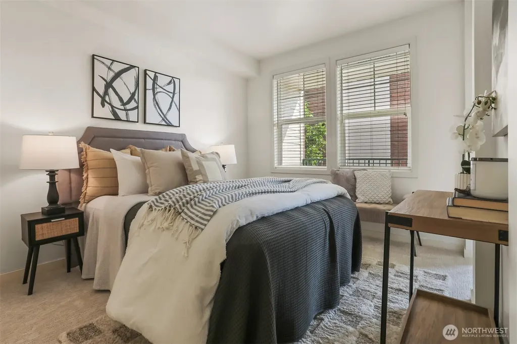 530 4th Avenue W Seattle WA 98119