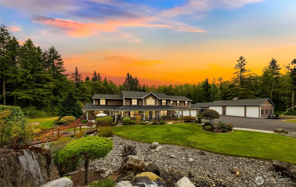 4879 Robinwood Lane Bow WA 98232