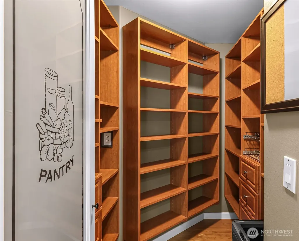4879 Robinwood Lane Bow WA 98232