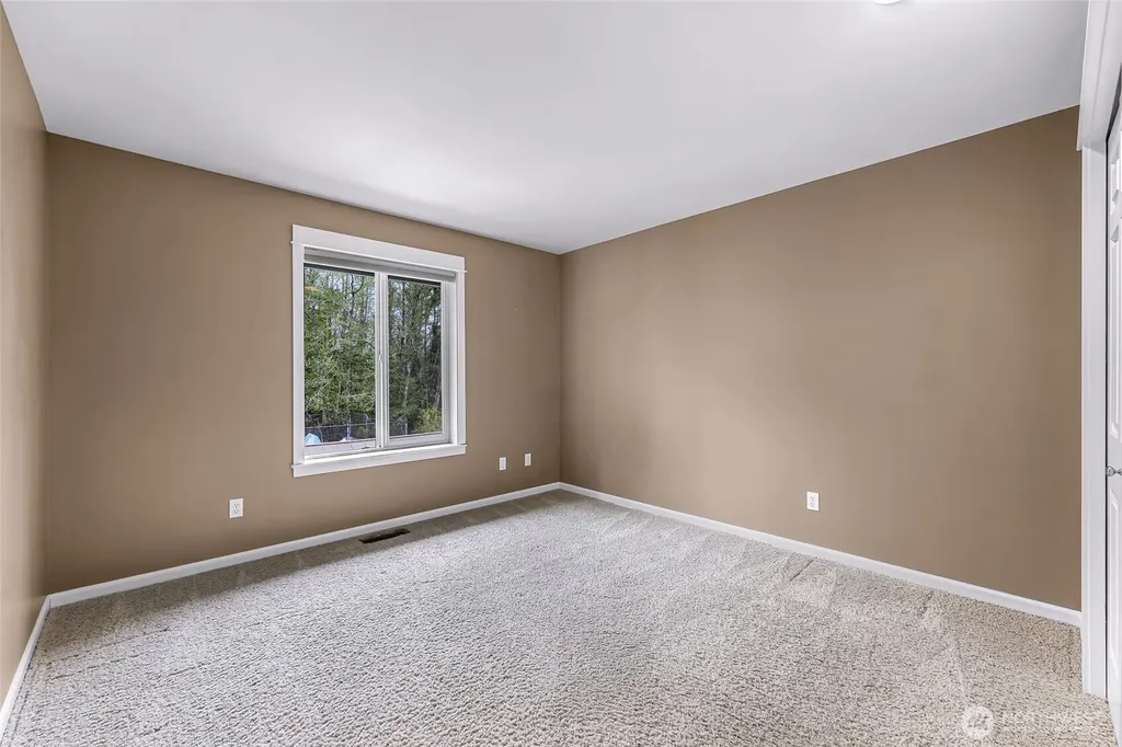 4879 Robinwood Lane Bow WA 98232