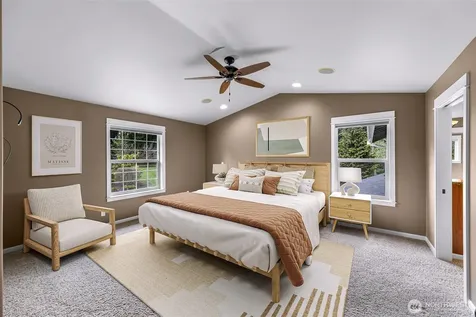 4879 Robinwood Lane Bow WA 98232