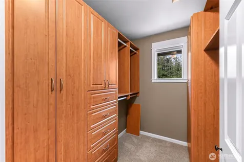 4879 Robinwood Lane Bow WA 98232