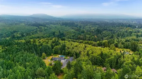 4879 Robinwood Lane Bow WA 98232