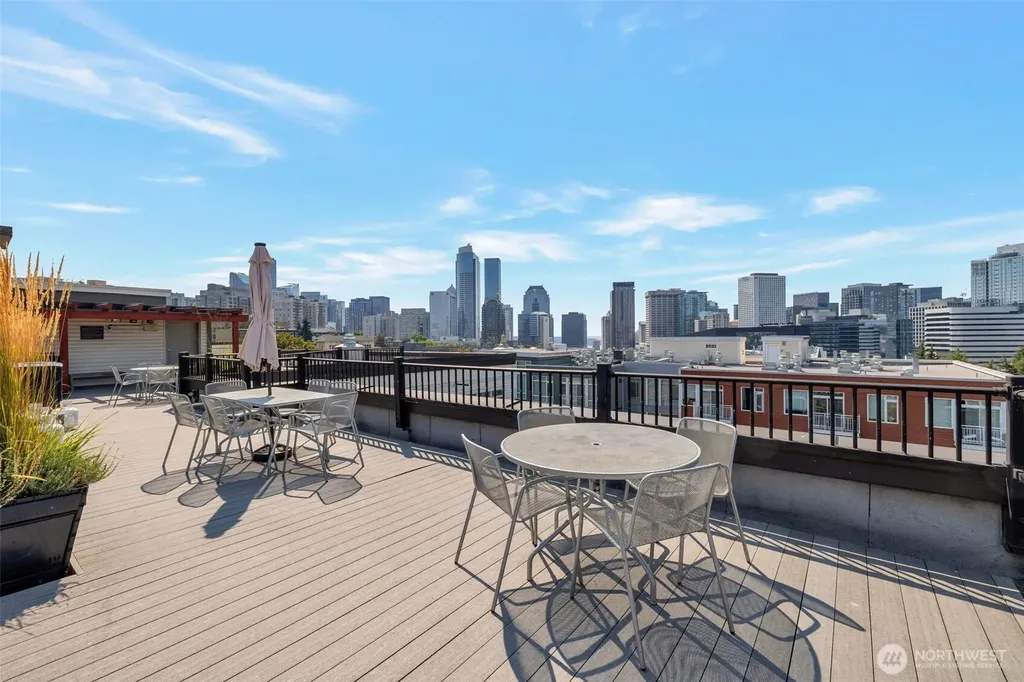 1610 Belmont Avenue Seattle WA 98122