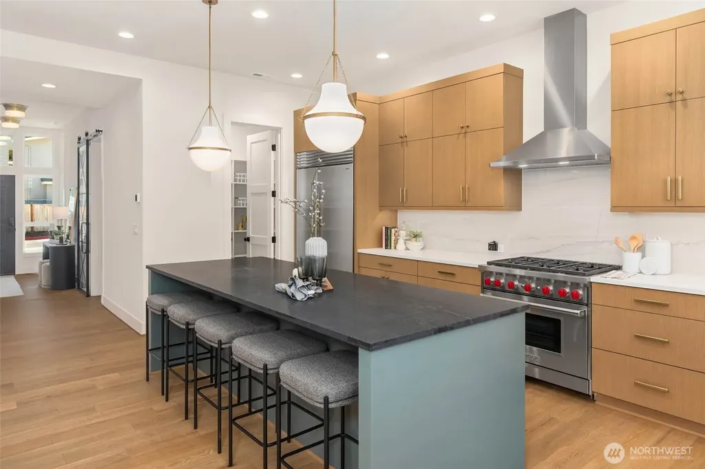 13128 NE 103rd Place Kirkland WA 98033
