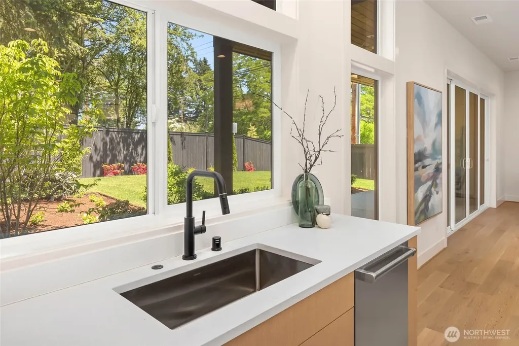 13128 NE 103rd Place Kirkland WA 98033