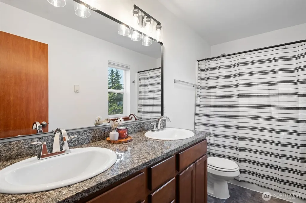 4593 Hall Road Blaine WA 98230