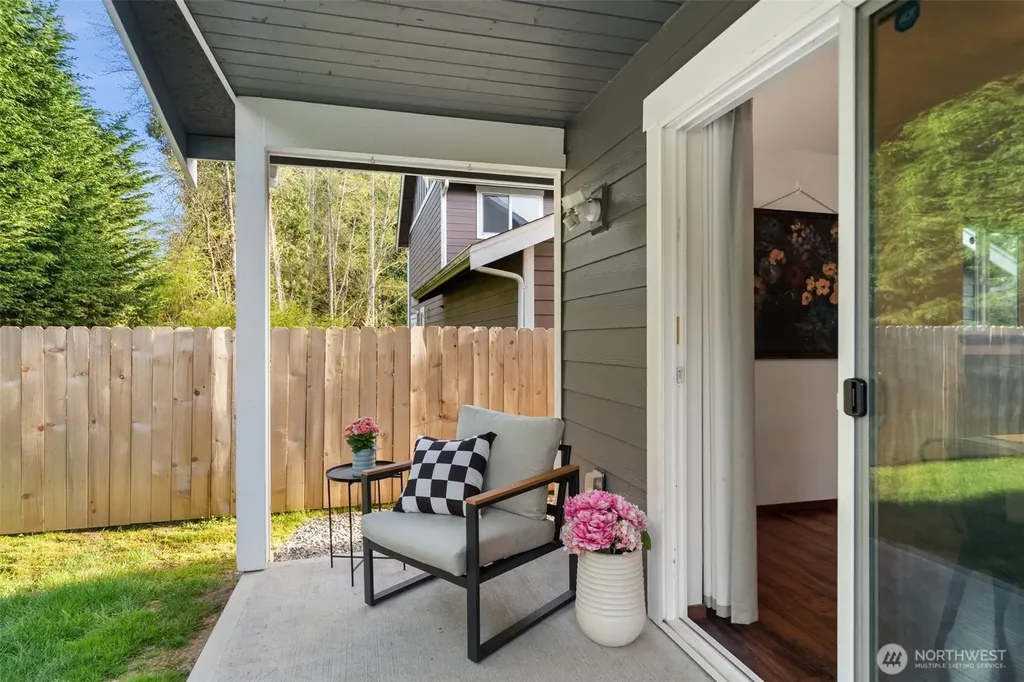 4593 Hall Road Blaine WA 98230