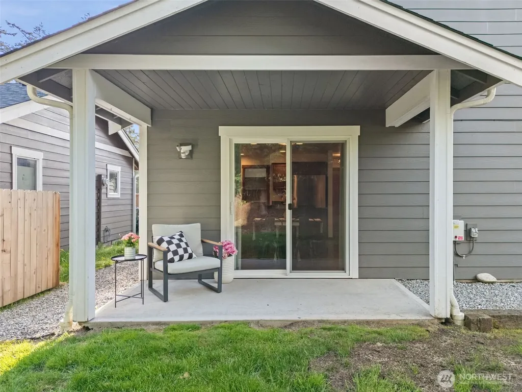 4593 Hall Road Blaine WA 98230