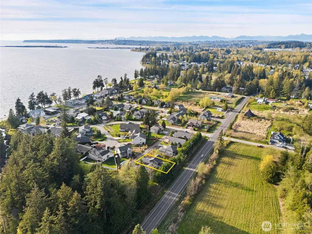 4593 Hall Road Blaine WA 98230