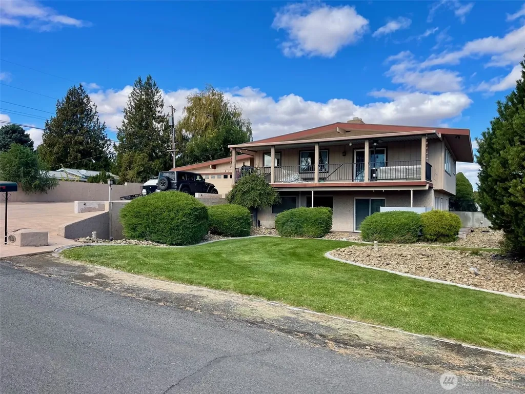 840 Braeburn Place NW Soap Lake WA 98851