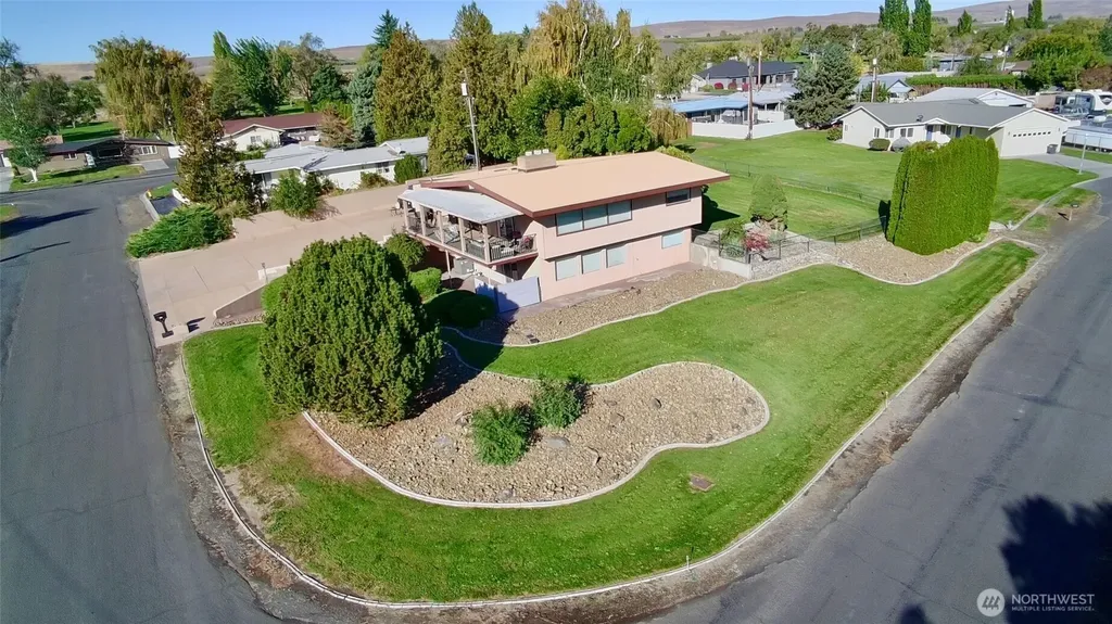 840 Braeburn Place NW Soap Lake WA 98851