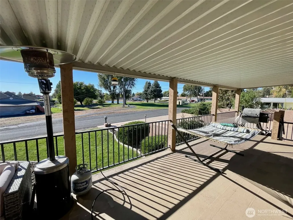 840 Braeburn Place NW Soap Lake WA 98851