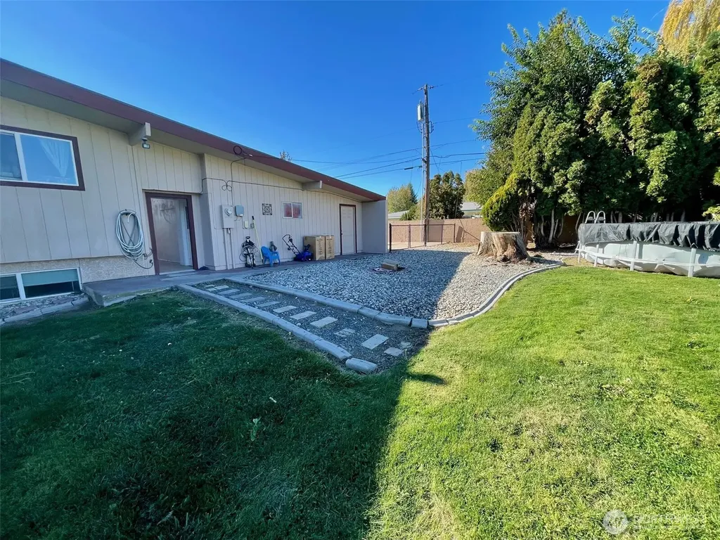 840 Braeburn Place NW Soap Lake WA 98851