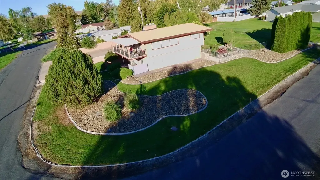 840 Braeburn Place NW Soap Lake WA 98851