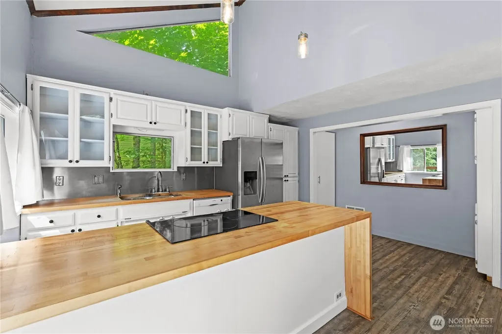 3 Tawny Circle Bellingham WA 98229