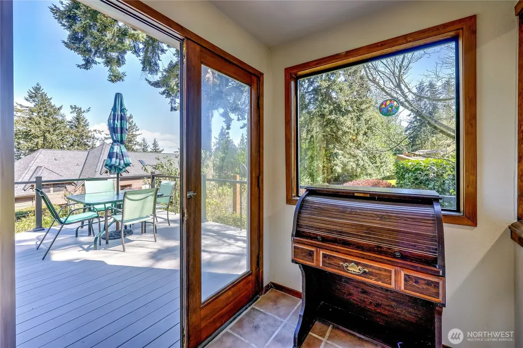 161 Bluffs Drive Port Townsend WA 98368