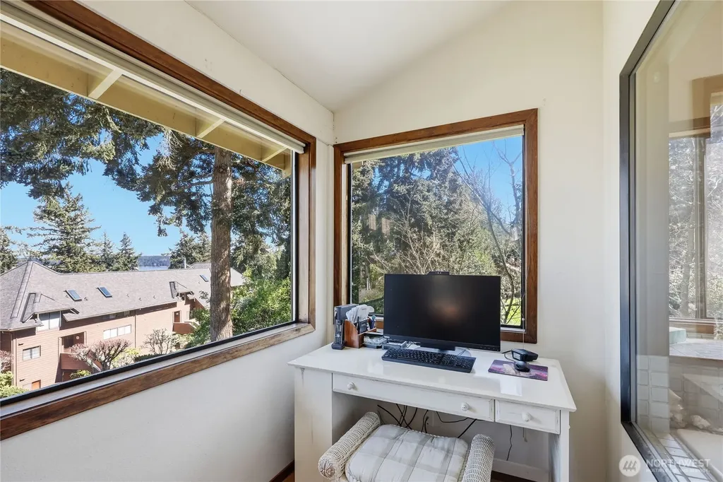 161 Bluffs Drive Port Townsend WA 98368