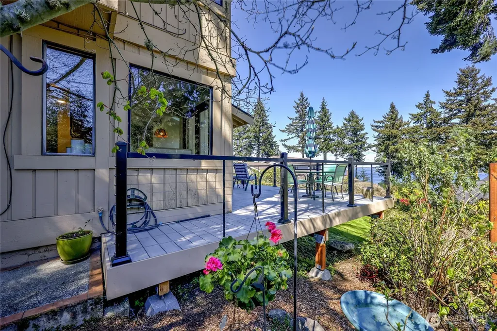 161 Bluffs Drive Port Townsend WA 98368