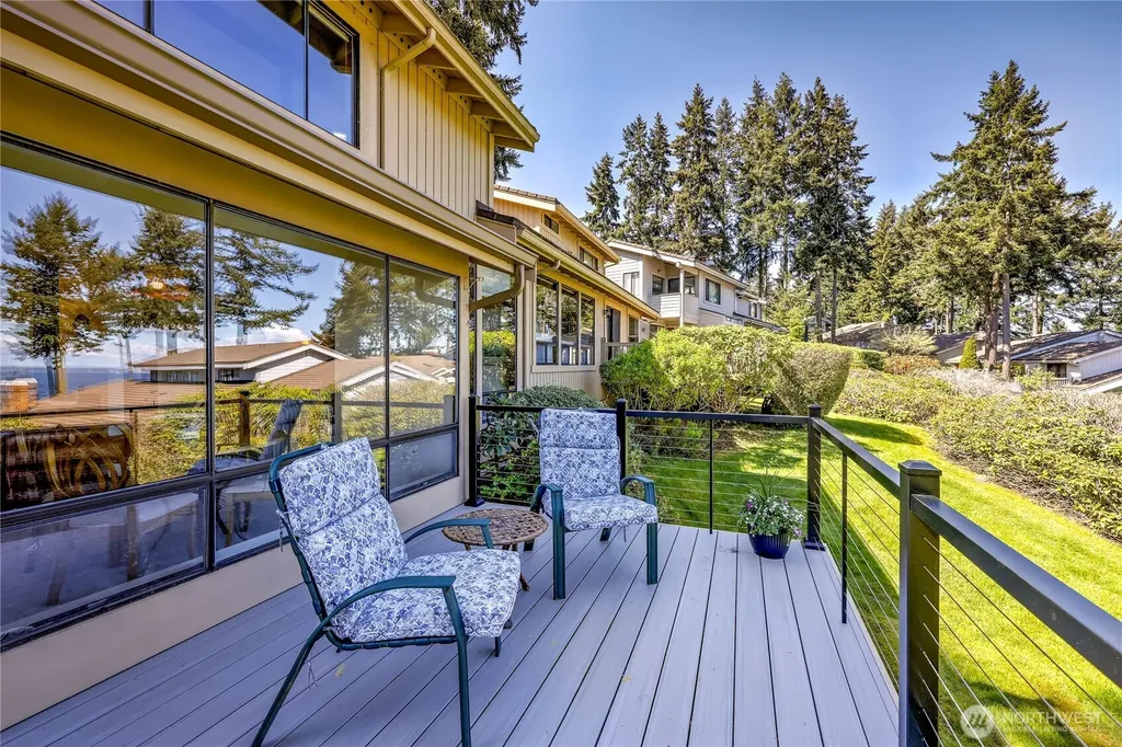 161 Bluffs Drive Port Townsend WA 98368
