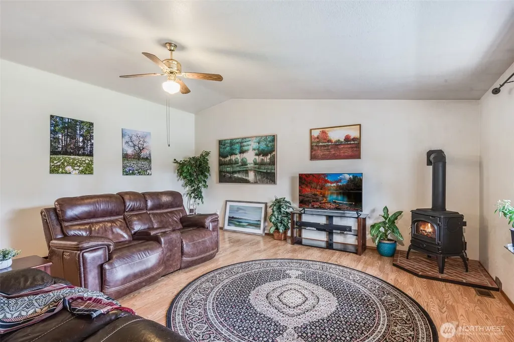 3349 Dartmouth Drive SE Olympia WA 98503