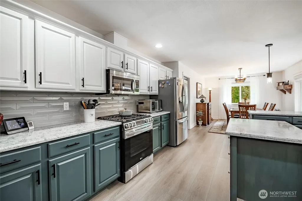 4003 Hoier Blaine WA 98230