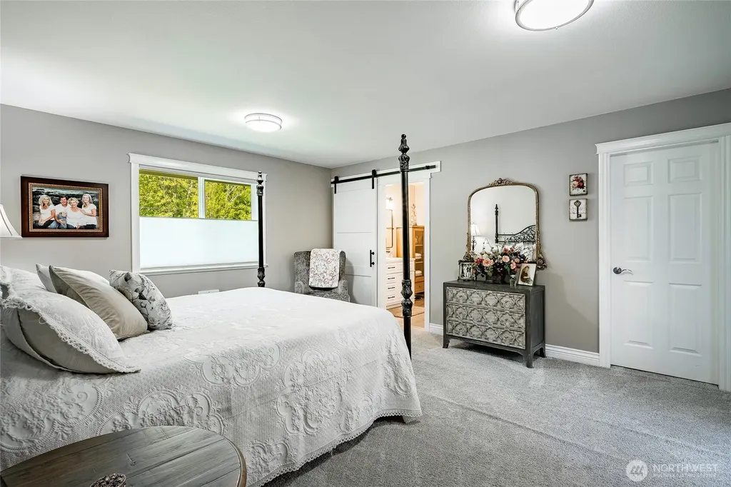 4003 Hoier Blaine WA 98230