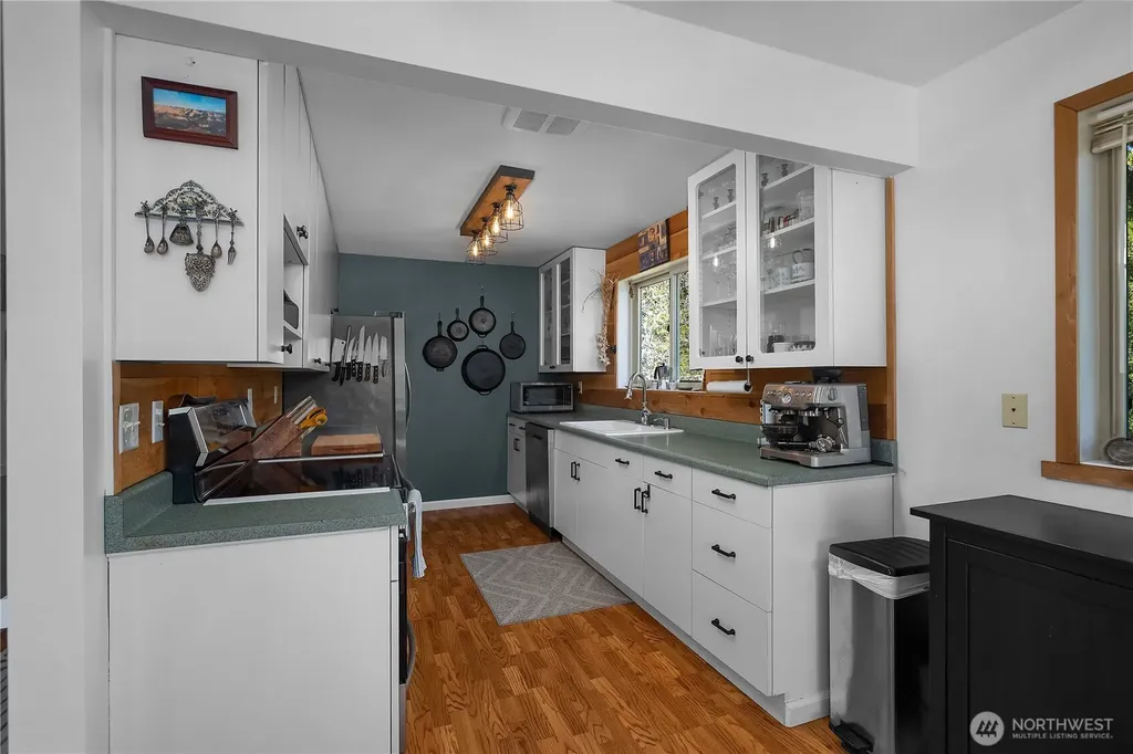 835 Pollock Drive Brinnon WA 98320