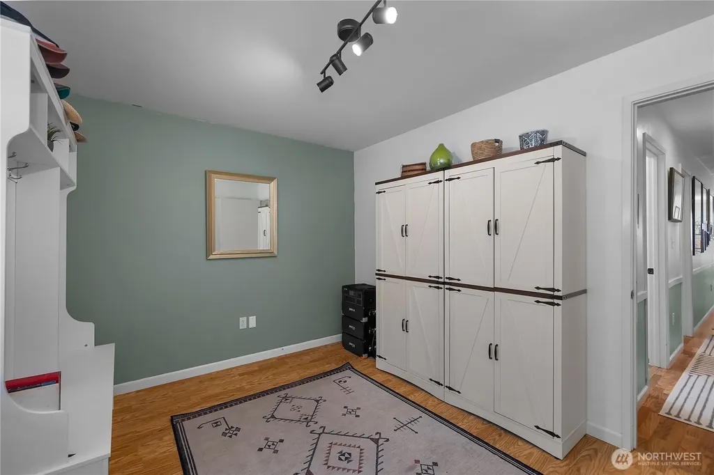 835 Pollock Drive Brinnon WA 98320