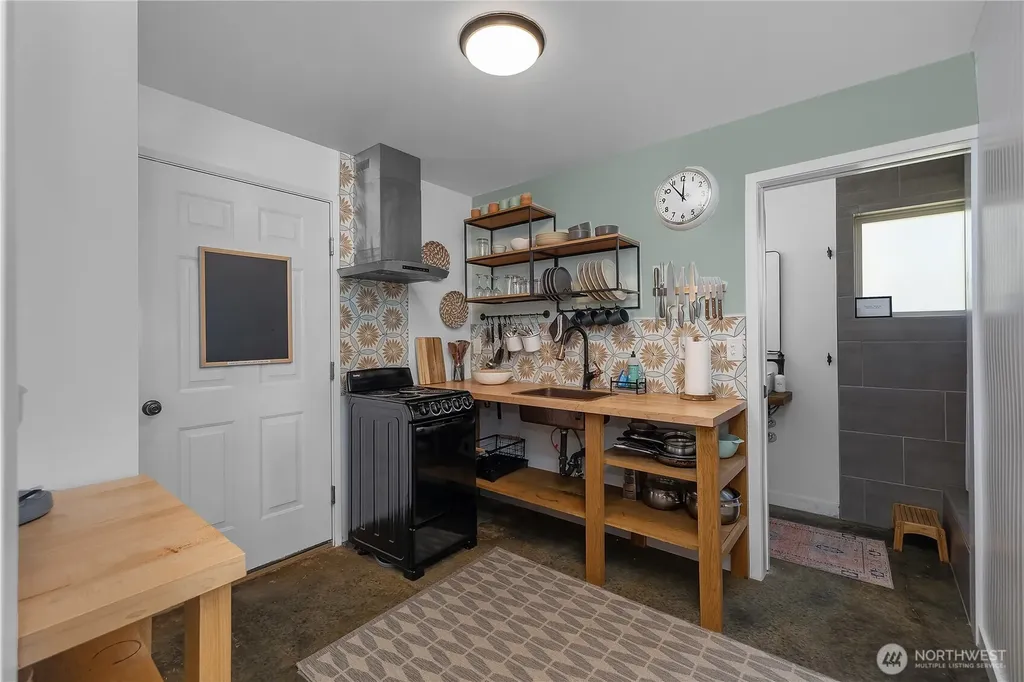 835 Pollock Drive Brinnon WA 98320