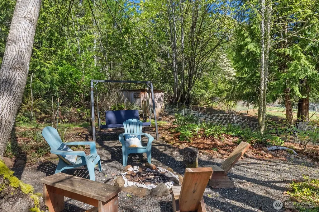 835 Pollock Drive Brinnon WA 98320