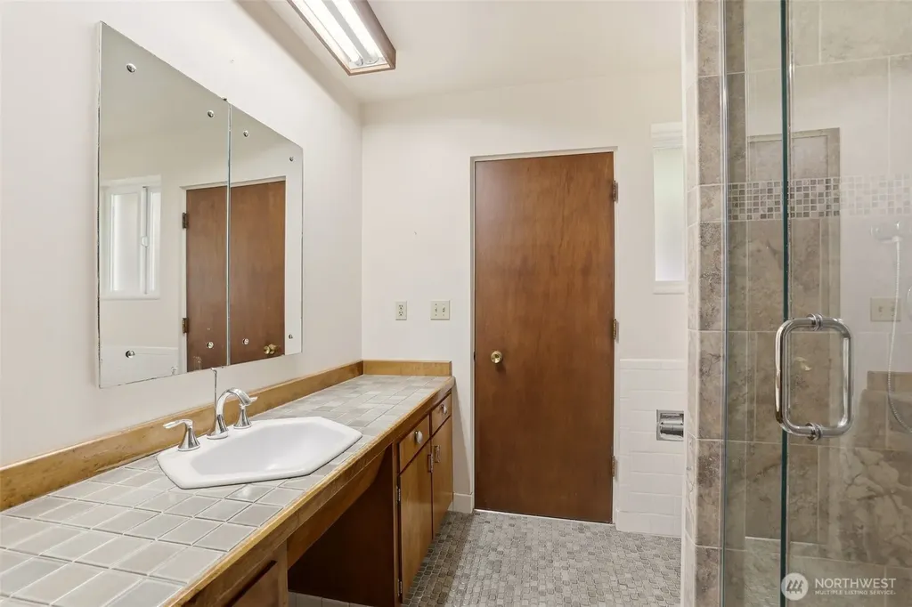 8957 188th Street SW Edmonds WA 98026