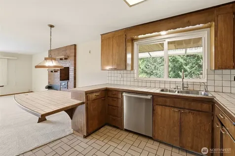 8957 188th Street SW Edmonds WA 98026