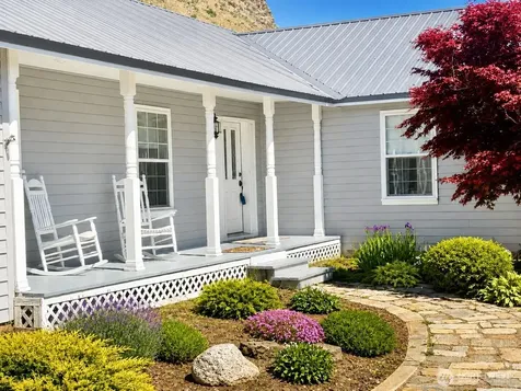 492 Pine Creek Road Tonasket WA 98855