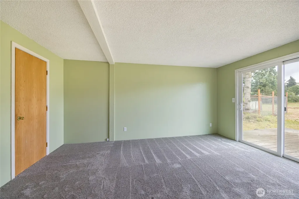 1012 River Road Sequim WA 98382