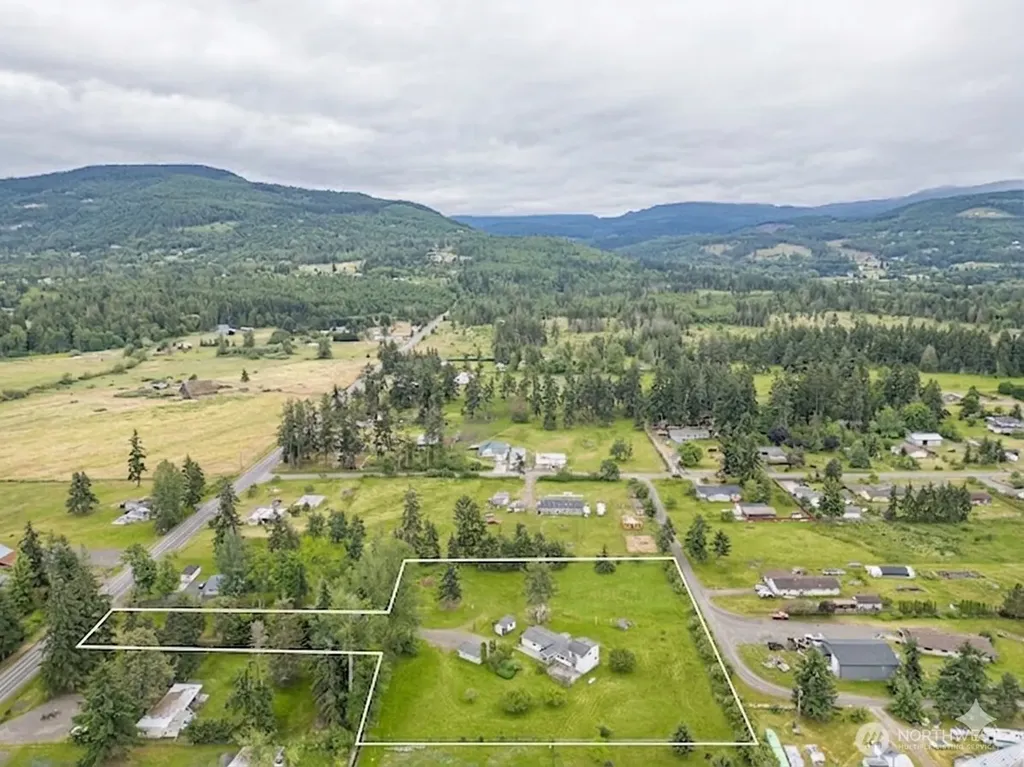 1012 River Road Sequim WA 98382