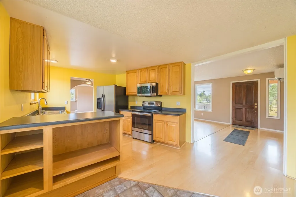 1012 River Road Sequim WA 98382