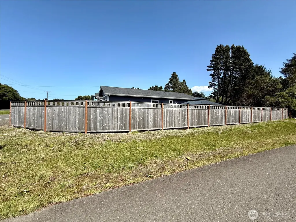 200 Ocean Shores Blvd Boulevard NW Ocean Shores WA 98569